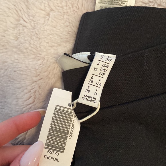 Adidas Leggings - Picture 4 of 4